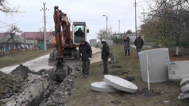 Construcția sistem. de canalizare pe str. A.Donici din s.Goianul Nou com. Stăuceni 13 noiembrie 201