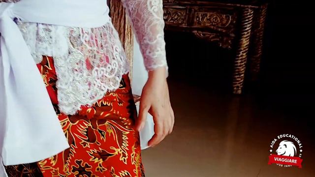 INDONESIA BALI - Abito Tradizionale per il Tempio - Tania Bianchi - Viaggiare смотреть онлайн