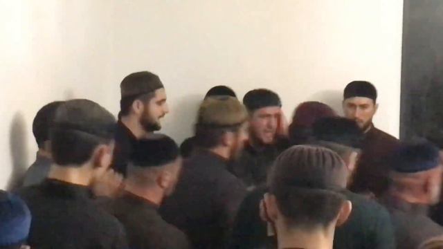 Мощный зикр у Нальгиевых! смотреть онлайн