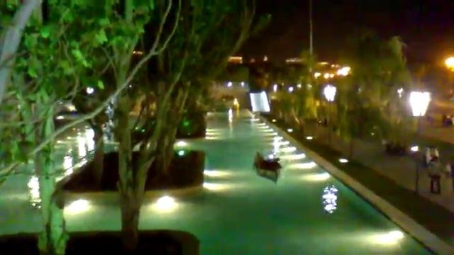 "Малая Венеция" с моста, бульвар в Баку смотреть онлайн