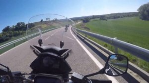 Suzuki DL650 V Strom XT 2018 - Feel The Ride