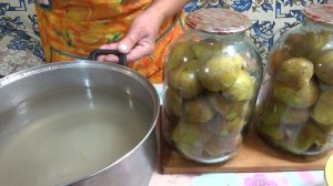 Компот из груш - половинок на зиму.