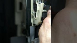 не работает магнитола kia cerato, причина