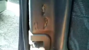 как разобрать обшивку двери на мерседесе w210. How to remove door panel on mercedes-benz w210