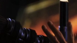 Повторил свой трюк со световым мечом!