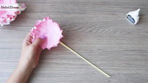 Как сделать ЦВЕТЫ ИЗ САЛФЕТОК / DIY: Paper Napkin Flowers / NataliDoma