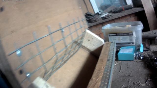 Супер простая и дешёвая кормушка для сена