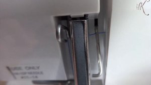 Заправка третьей нити в оверлок Janome Excellent Lock 777
