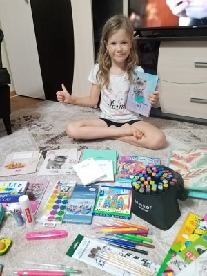 Покупки в школу.Одежда.Обувь.Канцелярия.Вика идёт во 2й класс!