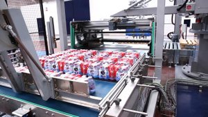 Послойный паллетизатор ROBOPAC | Паллетирование напитков на паллет и укладка межслойных прокладок