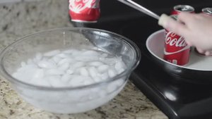 10 простых научных экспериментов, которые поразят детей