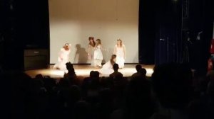 Танец "Девка по саду гуляла"