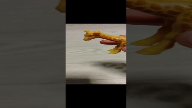 коллекция маленьких игрушек