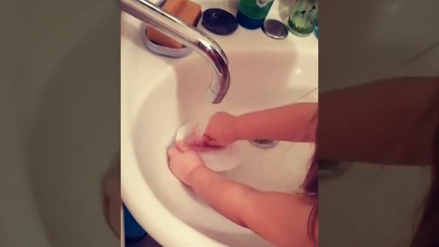 КАК ПРАВИЛЬНО МЫТЬ ПОСУДУ)))) смотреть онлайн