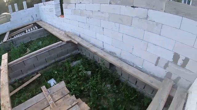 Строю Дом из газобетона .Встаю в 5 утра чтобы не работать днём в жару. смотреть онлайн