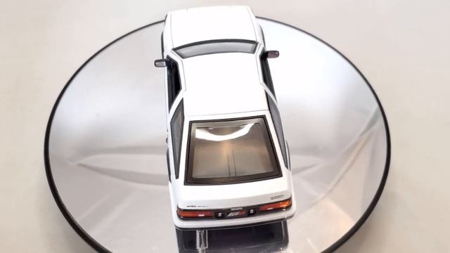 Jada Toys Initial D Toyota Trueno AE86 Tak Eight-Six of Mount Akina Anime смотреть онлайн