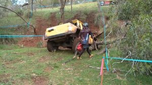 Ford Maverick (Nissan Patrol GQ) Offroad - Winch Challenge