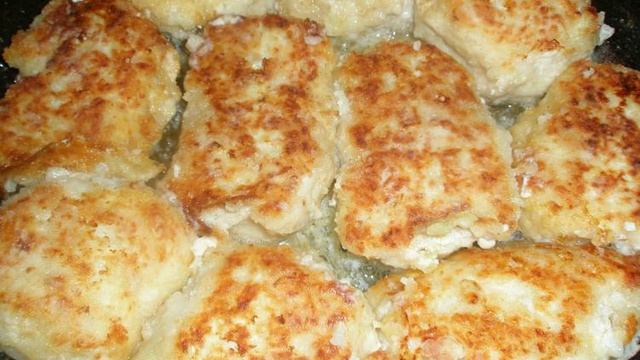 Ленивые голубцы из свинины и курицы в томатном соусе