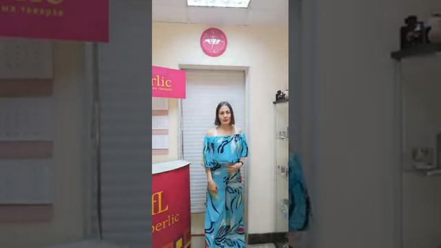 Обзор новинок каталога Faberlic 82021 брюки с разрезами и топ мультицвет