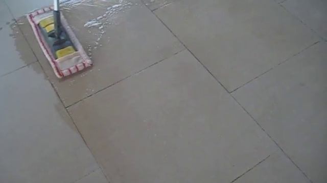 Нанесение моющего средства