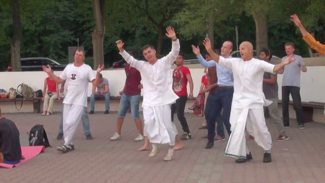 Харинама на театральной площади, Ростов-на-Дону, 11 июля 2015 года смотреть онлайн