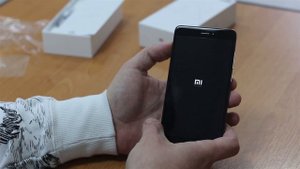 Xiaomi Redmi Note 4X распаковка нового смартфона с процессором Qualcomm, впечатления.