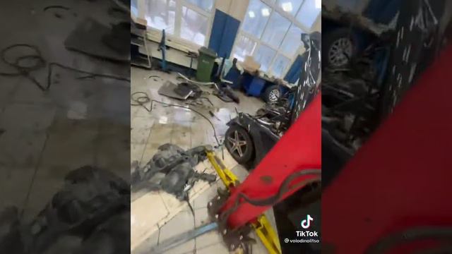 долейте жидкость стеклоомывателя