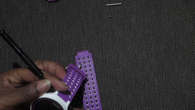 How to change a Garmin FR 220 Watch Strap смотреть онлайн