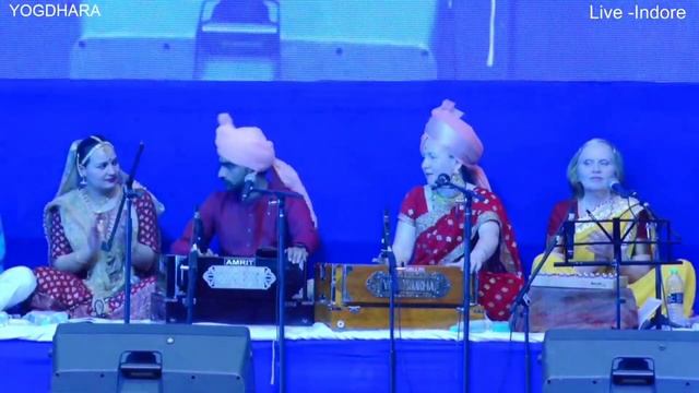 Yogdhara Bhajans In Indore Stadium,Madhya Pradesh Bharat 25.02.2023 Sahajayoga Aaj Ka Mahayoga смотреть онлайн