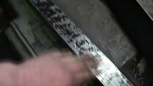 Шабрение направляющих колонны фрезерного