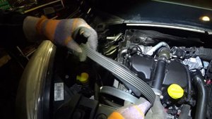 замена приводного ремня RENAULT SCENIC 3 , MEGANE 3
