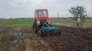 Дискуємо дисковою бороною типу Bomet 1.5 трактором Т25