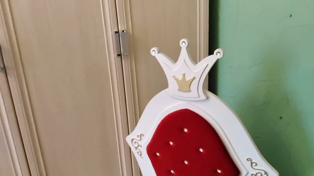 Детское кресло трон смотреть онлайн