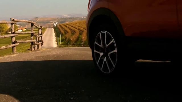 Vergleich: Fiat 500 gegen 500x | Auto | Test | Fahrbericht | Deutsch смотреть онлайн