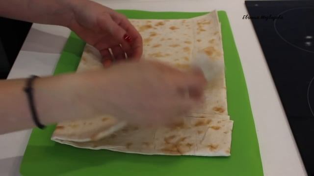 БЫСТРАЯ ЗАКУСКА ИЗ ЛАВАША С КОЛБАСНЫМ СЫРОМ/Quick Snack/ВКУСНО И ПРОСТО/МЕДВЕДЕВА РЕЦЕПТ