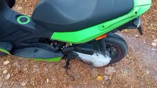 Замена ремня помпы на скутере Gilera runner 50. Ремонт скутеров мопедов Севастополь. смотреть онлайн