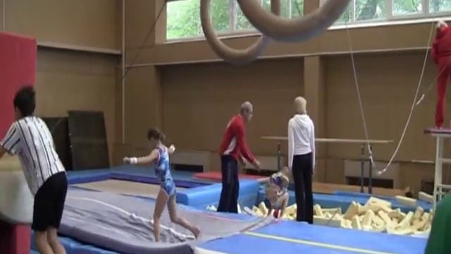 Юные таланты спортивной гимнастики . смотреть онлайн