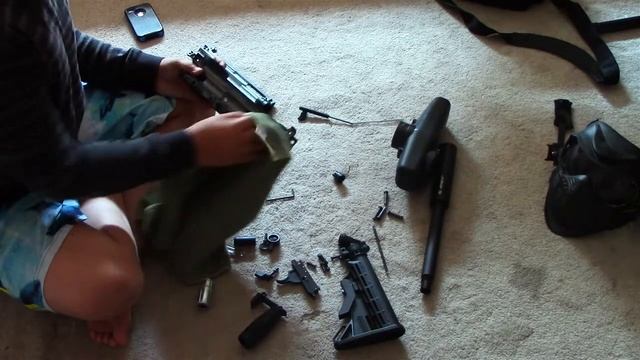 MARKER MAINTENANCE - Cleaning Your Gun: Tippmann A-5 смотреть онлайн