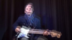 Blackmore / Blues Lick. Tutorial by Garry Chambers.