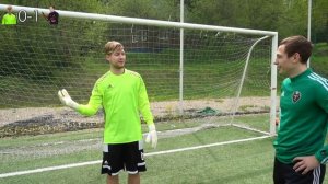 Полевой игрок встал в ворота и СПАС свою КОМАНДУ!
