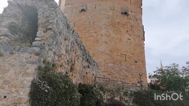 АЛАНИЯ БЕЗ ТУРИСТОВ. ОДНА В ТУРЦИИ. МОЖНО ПРОЖИТЬ ОДНОЙ В ТУРЦИИ НА РОССИЙСКУЮ ПЕНСИЮ?