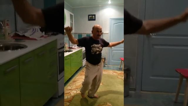 "Ты уволен! " в 65 - таджик ягодка опять! смотреть онлайн