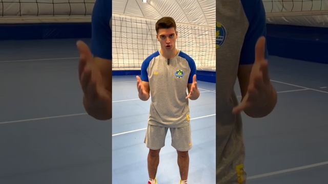 Как ставить БЛОК в волейболе? #shorts смотреть онлайн