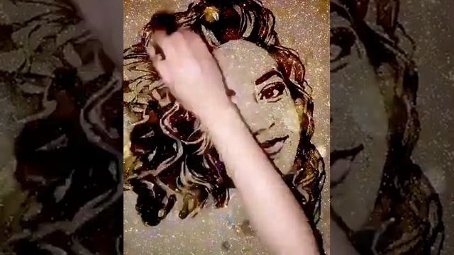 2 Портрет блестками в стиле Поп Арт.