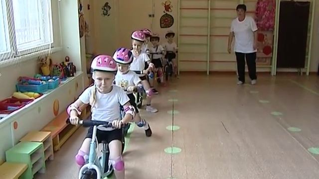 Необычные спортивные снаряды для дошколят смотреть онлайн