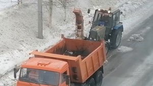 Уборка снега трактором мтз со шнеком