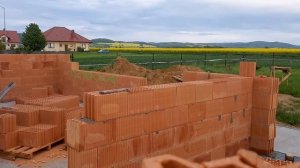 новый способ кладки блоков керамических в Польше без раствора чисто на клей