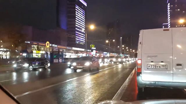 Москва Новый Арбат вечер пробки смотреть онлайн