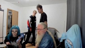 К БЕБРИНЕ В ОЧЕРЕДНОЙ РАЗ ПОДКАТЫВАЕТ ДЕД ТИХОН!