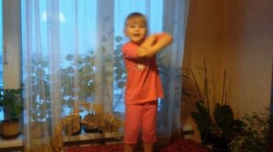 танец на столе : Завтра дальняя дорога выпадает королю....